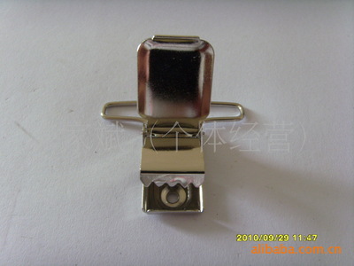 專業(yè)供應優(yōu)質箱包配件與服裝輔料，助力時尚產業(yè)升級